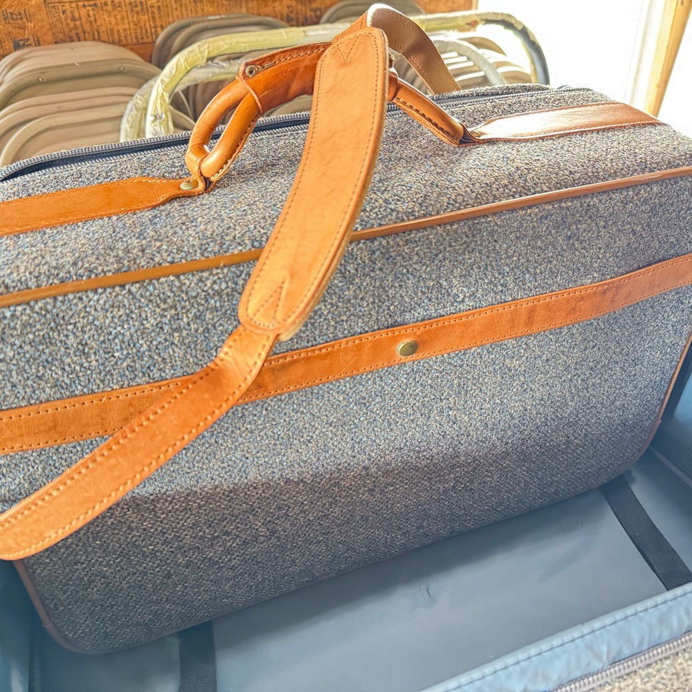 Hartmann Vintage Blue Travel Set - Picture 10 of 13